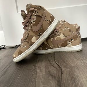 Nike Dunk High Desert Camo